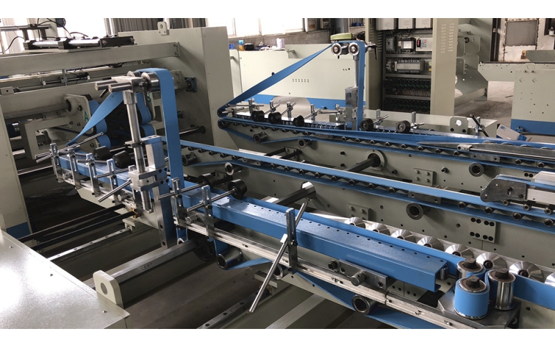 糊钉一体机——高速准确的完成糊钉工作